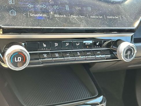 New 2027 Chevrolet Bolt LT w/ Comfort Package FWD image 30