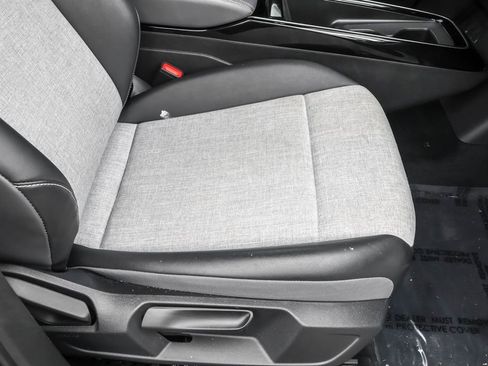 Used 2023 Volkswagen ID.4 Pro image 39