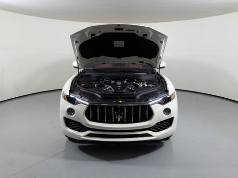 Used 2023 Maserati Levante GT image 8