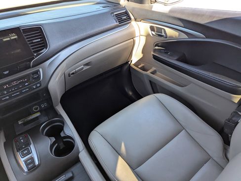 Used 2022 Honda Pilot Special Edition image 19