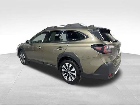 Used 2023 Subaru Outback Touring XT AWD/4WD image 9