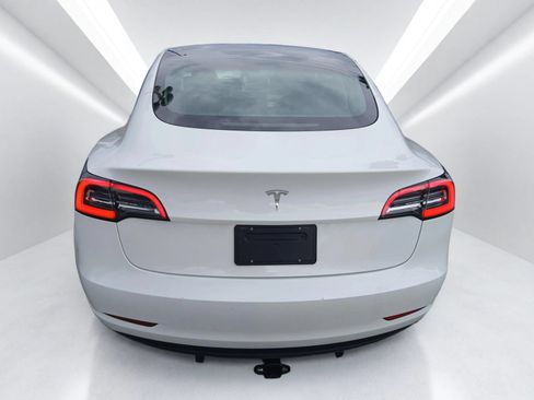 Used 2023 Tesla Model 3 Standard Range RWD image 5