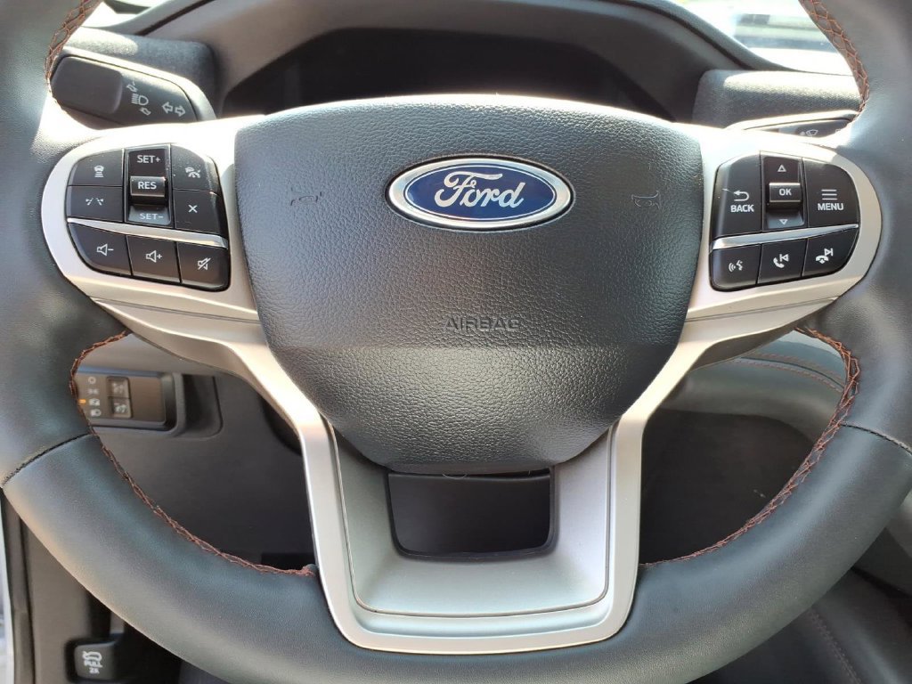 Certified 2025 Ford Explorer Active w/ Active Comfort Package AWD/4WD image 19
