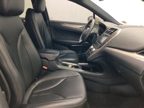 Used 2016 Lincoln MKC Premiere FWD image 21