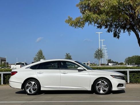 Used 2020 Honda Accord EX image 3