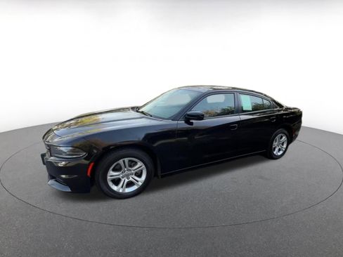 Used 2022 Dodge Charger SXT image 8