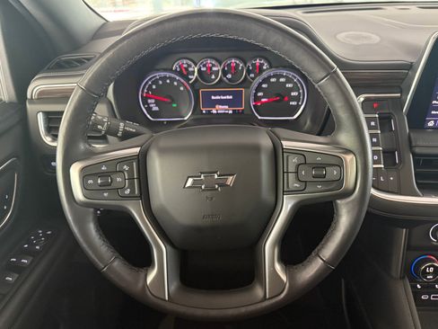 Used 2021 Chevrolet Tahoe Z71 w/ Z71 Signature Package AWD/4WD image 17