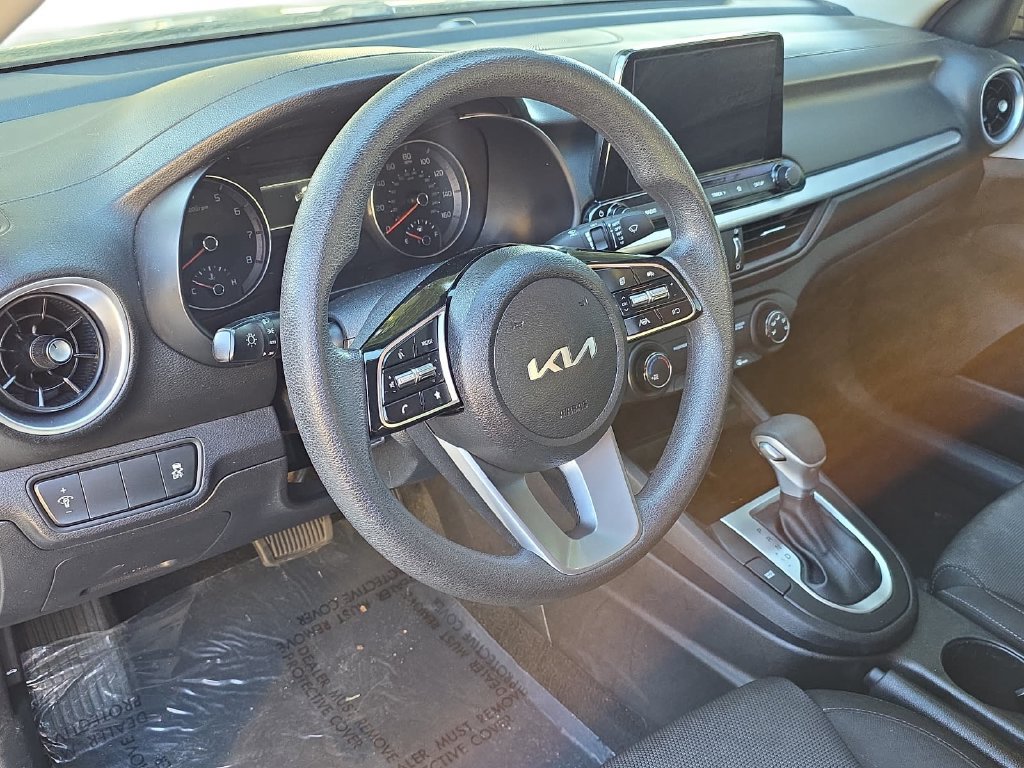 Used 2023 Kia Forte LXS FWD image 14
