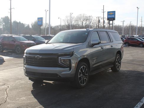 New 2026 Chevrolet Suburban RST w/ Comfort Package image 6