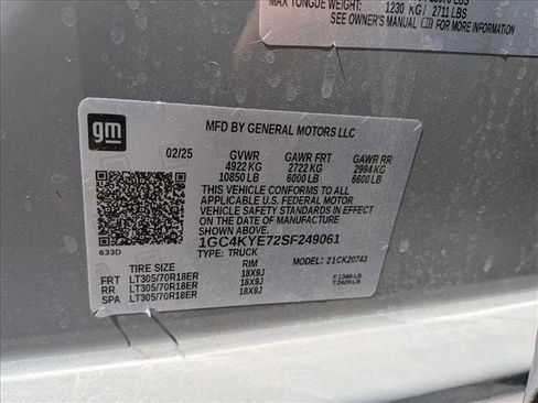 Used 2025 Chevrolet Silverado 2500 ZR2 w/ Technology Package image 16