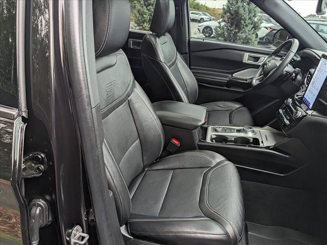 Used 2024 Ford Explorer ST w/ Equipment Group 401A AWD/4WD image 12
