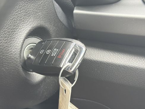 Used 2022 Kia Rio S FWD image 27