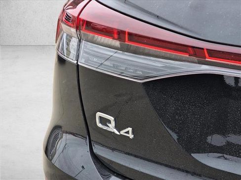 Certified 2022 Audi Q4 e-tron Prestige image 11