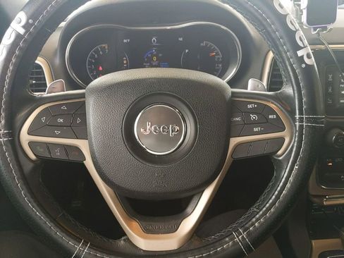 Used 2016 Jeep Grand Cherokee Laredo w/ Quick Order Package 23E AWD/4WD image 16