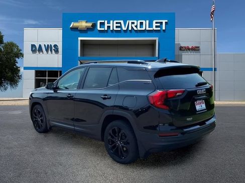 Used 2021 GMC Terrain SLT w/ Infotainment Package II AWD/4WD image 5