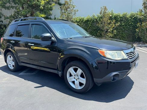 Used 2010 Subaru Forester 2.5X Limited image 4