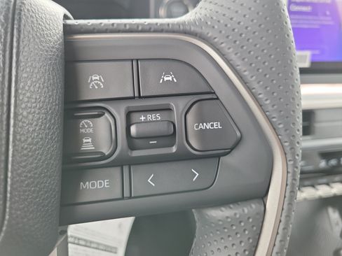 New 2026 Toyota 4Runner SR5 AWD/4WD image 23