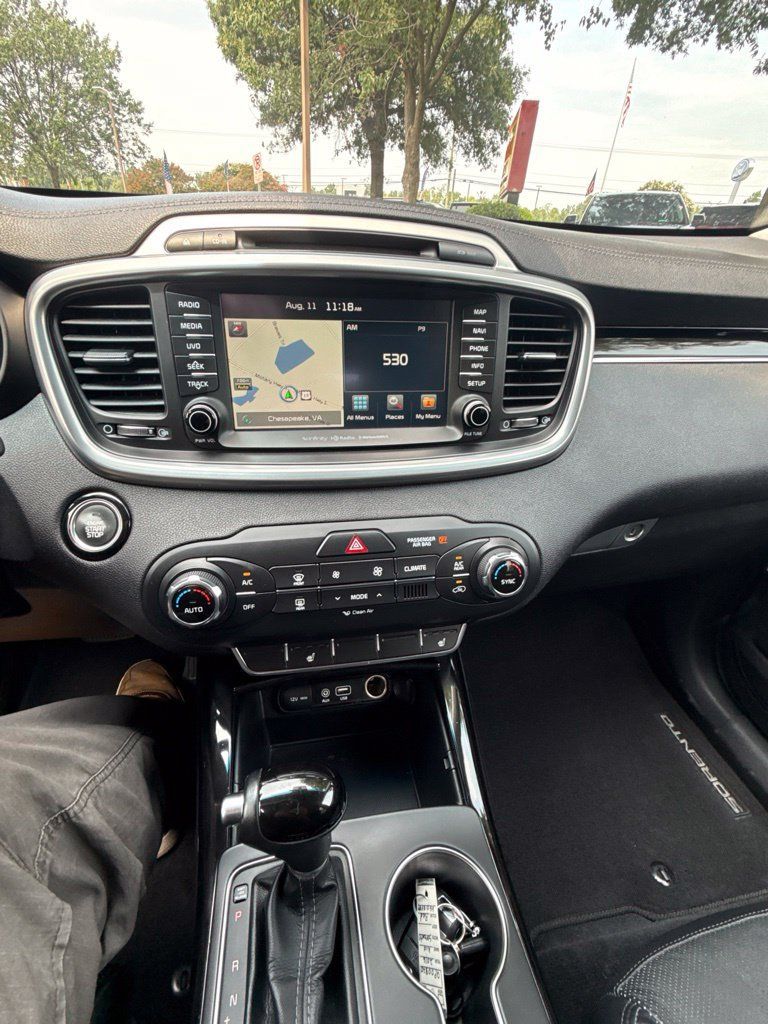 Used 2016 Kia Sorento SX AWD/4WD image 18