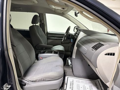 Used 2008 Dodge Grand Caravan SXT w/ Trailer Tow Group image 20