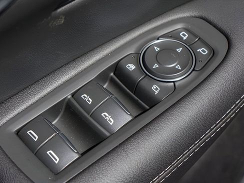 New 2026 Cadillac XT5 Premium Luxury w/ Driver Assist Package FWD image 18