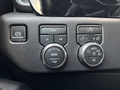 New 2026 GMC Sierra 1500 Elevation image 20