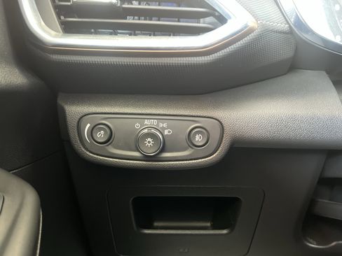 Used 2023 Chevrolet TrailBlazer ACTIV image 22