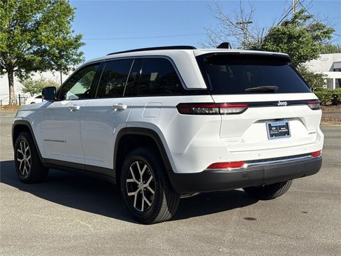 Used 2024 Jeep Grand Cherokee Limited AWD/4WD image 22