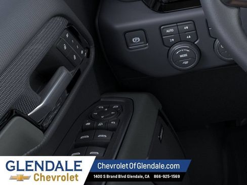 New 2026 Chevrolet Silverado 2500 ZR2 w/ LPO, Dark Essentials Package AWD/4WD image 22