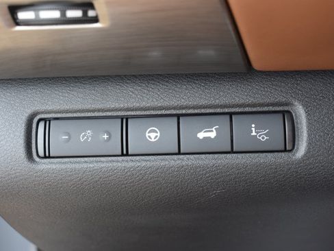 Used 2022 Nissan Pathfinder Platinum w/ Lighting Package (N93) AWD/4WD image 30