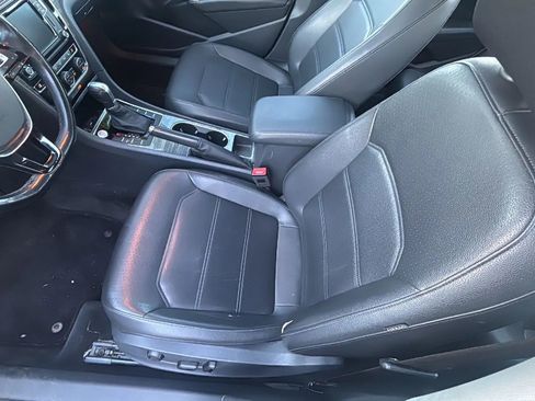 Used 2017 Volkswagen Passat 1.8T SE image 35