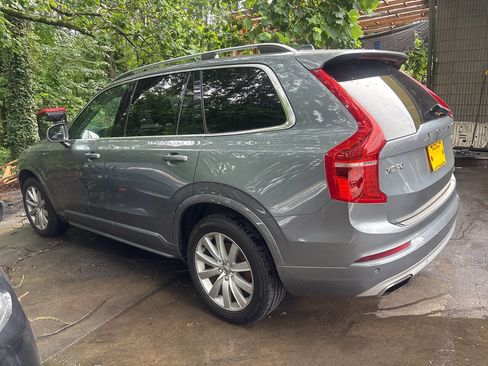 Used 2016 Volvo XC90 T6 Momentum w/ Momentum Plus Package AWD/4WD image 7