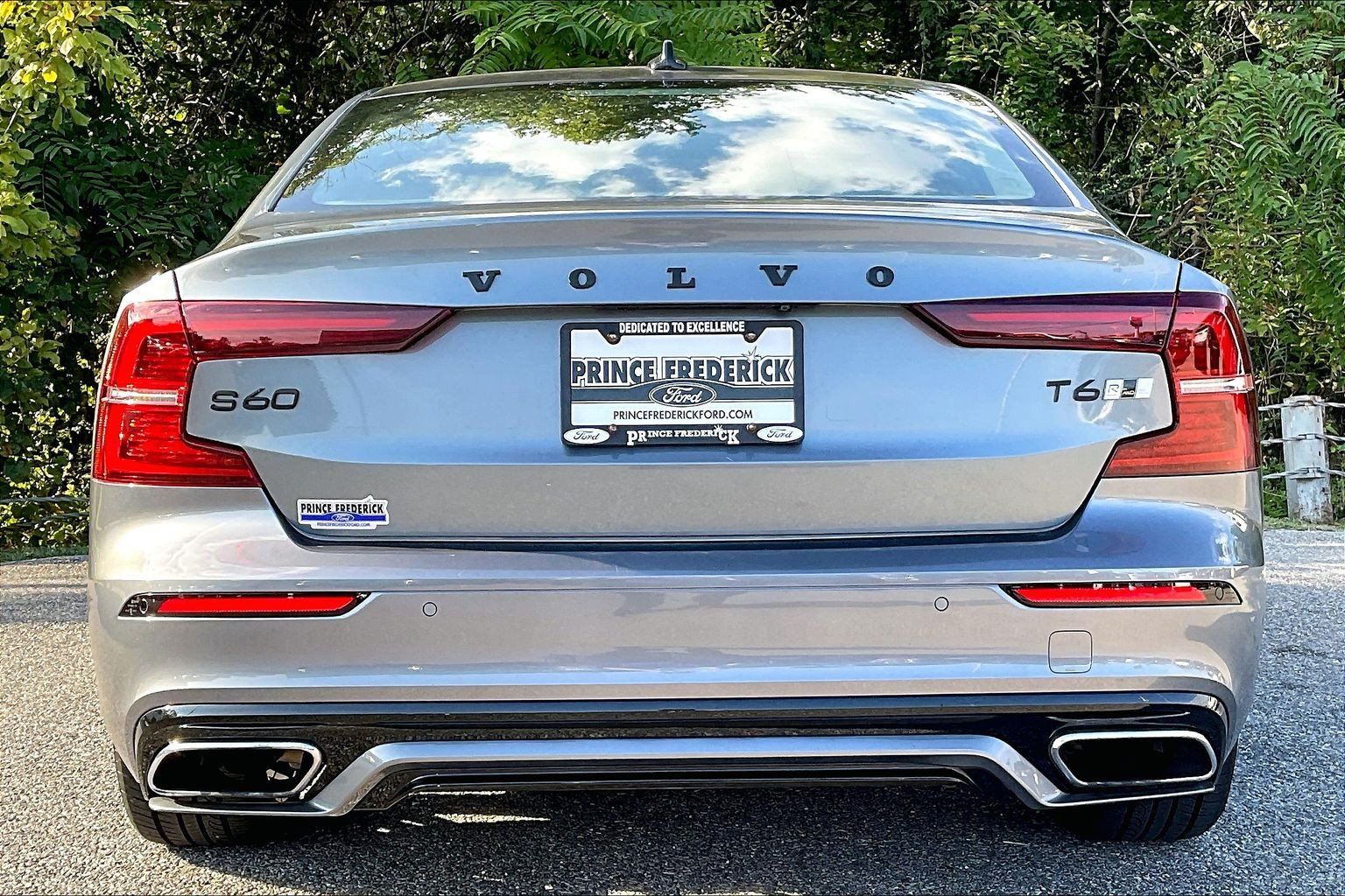 Used 2019 Volvo S60 T6 R-Design AWD/4WD image 4