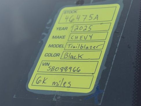 Certified 2025 Chevrolet TrailBlazer ACTIV w/ Convenience Package image 40