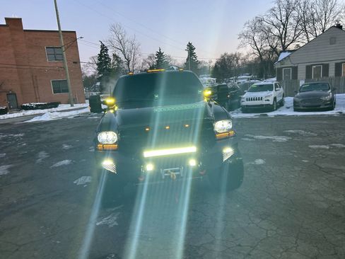 Used 2002 Ford F250 XLT image 8