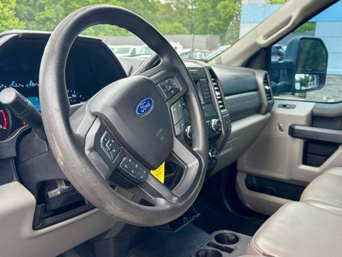 Used 2018 Ford F350 XL w/ Power Equipment Group RWD image 14