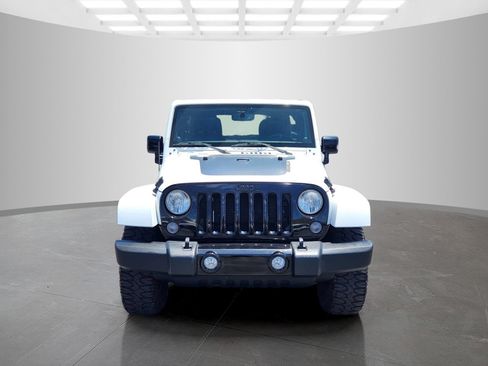 Used 2014 Jeep Wrangler Unlimited Sahara AWD/4WD image 2