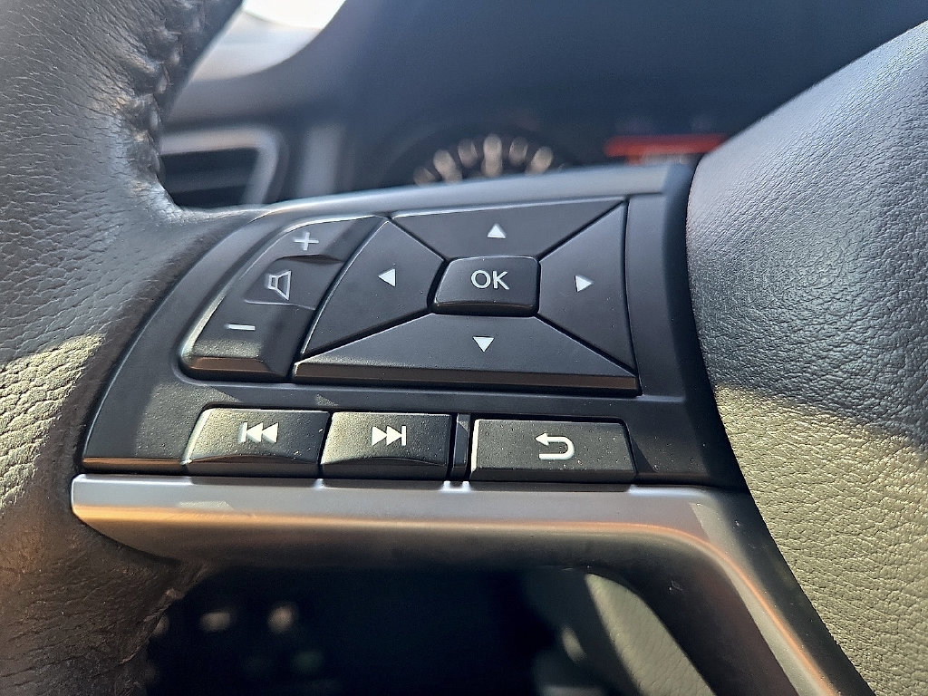 Used 2019 Nissan Rogue SL FWD image 20