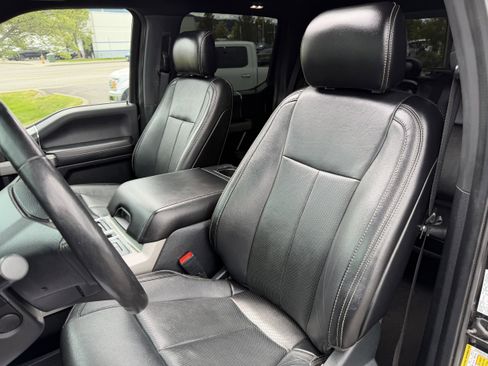 Used 2020 Ford F150 Lariat w/ Equipment Group 502A Luxury AWD/4WD image 11