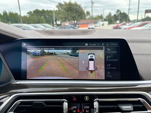 Used 2019 BMW X7 xDrive40i w/ Premium Package AWD/4WD image 10