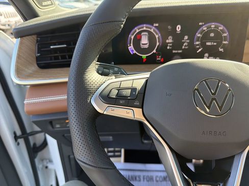 New 2026 Volkswagen Tiguan SEL R-Line image 26