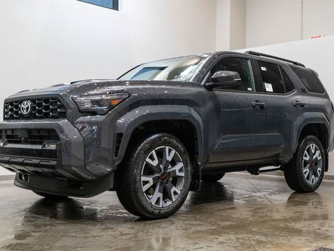 New 2026 Toyota 4Runner TRD Sport AWD/4WD image 3