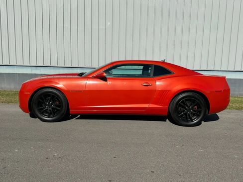 Used 2013 Chevrolet Camaro LT RWD image 6
