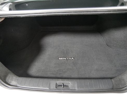 Used 2024 Nissan Sentra SV FWD image 18