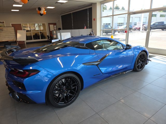 Used 2026 Chevrolet Corvette Z06 RWD image 17