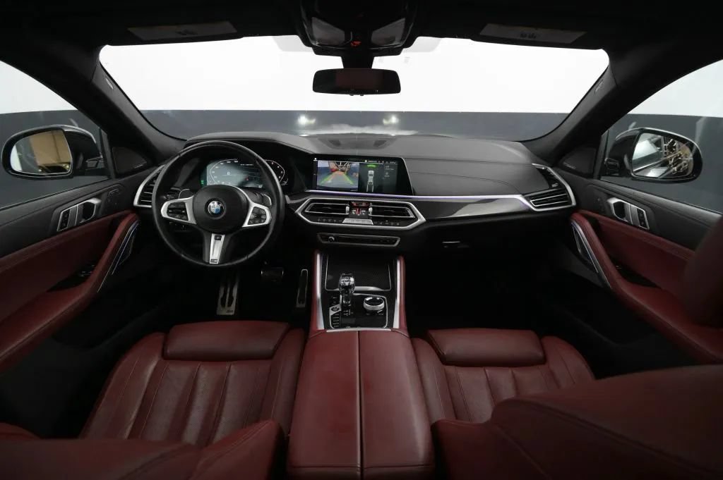 Used 2021 BMW X6 M50i AWD/4WD image 20