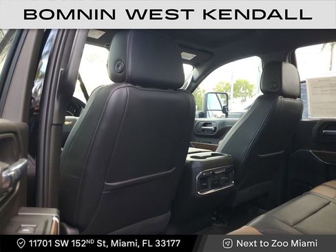 Used 2022 Chevrolet Silverado 2500 High Country w/ Z71 Off-Road Package image 5