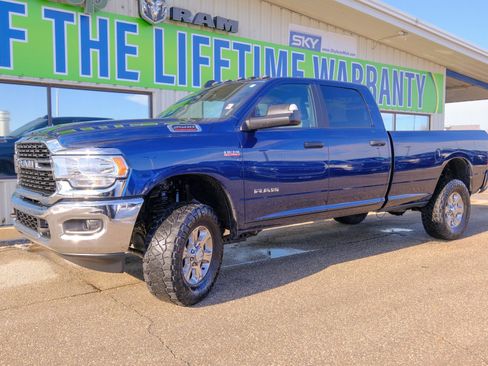 Used 2022 RAM 2500 Big Horn w/ Level A Equipment Group image 2