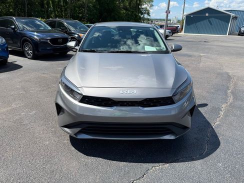 Used 2023 Kia Forte LXS FWD image 2