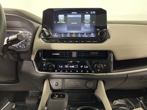 Used 2023 Nissan Rogue SL w/ SL Premium Package FWD image 21
