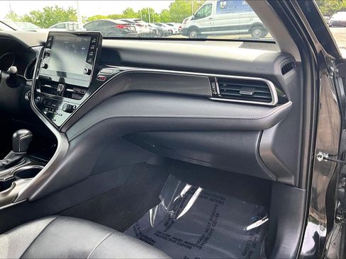 Used 2023 Toyota Camry XSE image 15